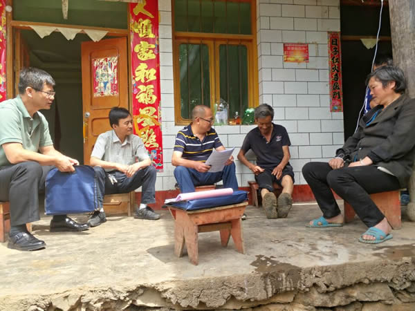 結對幫扶入戶 助力脫貧攻堅