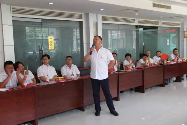 隴運(yùn)集團(tuán)公司機(jī)關(guān)黨支部開展“慶·七一 知黨史 感黨恩 頌黨情”主題黨日活動(dòng)