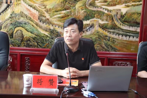 市政府國資委黨委委員、副主任符贊到隴運集團公司開展講授 黨紀學習教育專題 黨課暨“七一”慰問活動